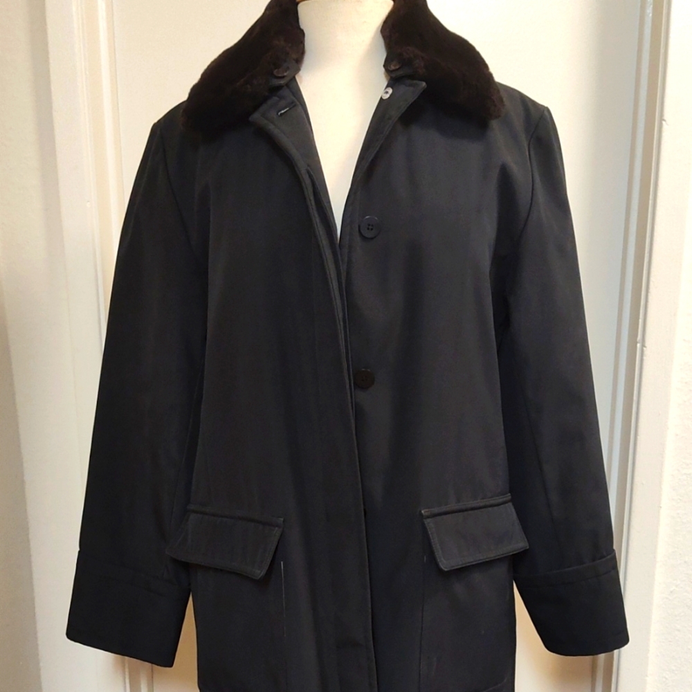 Anne Klein Insulated Weatherproof Black Coat with Removable Fur Collar Size 4